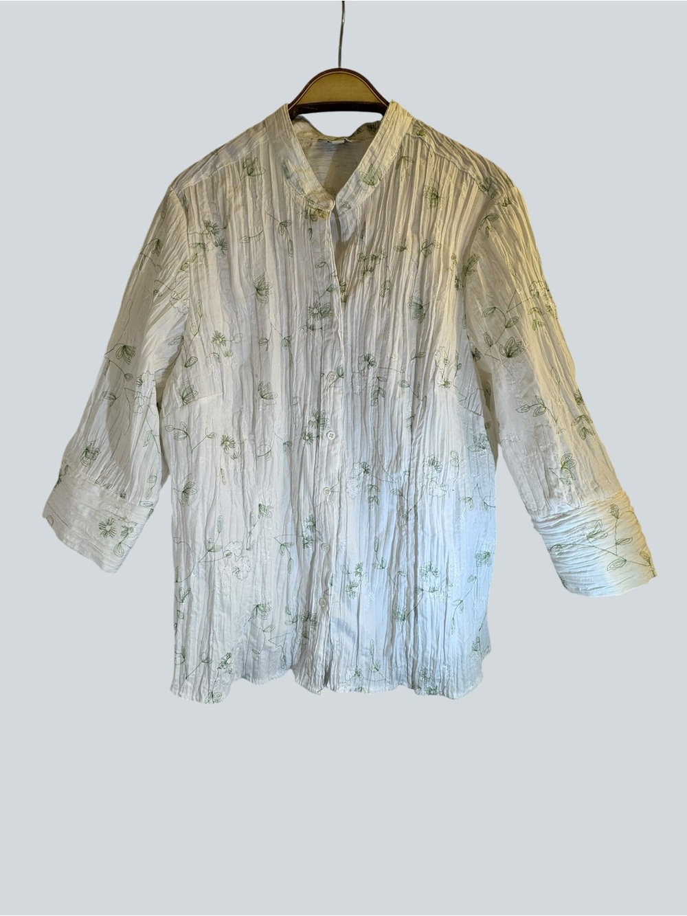 Jessica Plus Women’s White Crinkle Embroidered Blouse Size 2X Boho Cottagecore